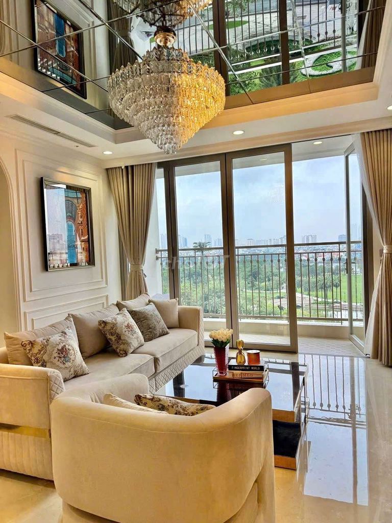 Rent the apartment. A Vinhomes Central Park bedroom.