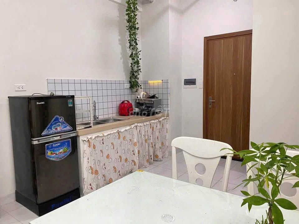 Hope Garden building, Tân Bình rents two bedrooms full of furniture for nine million.