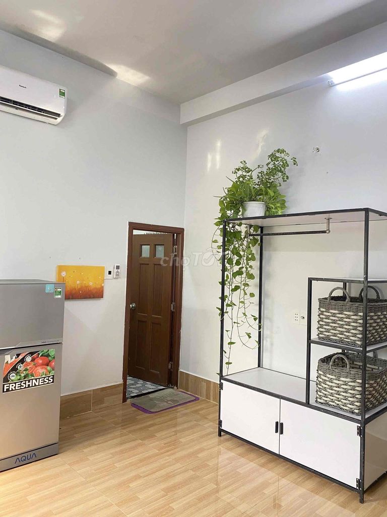 It's a window studio right now. Hồ Văn Huê has access to the vehicle vault through 133,10!