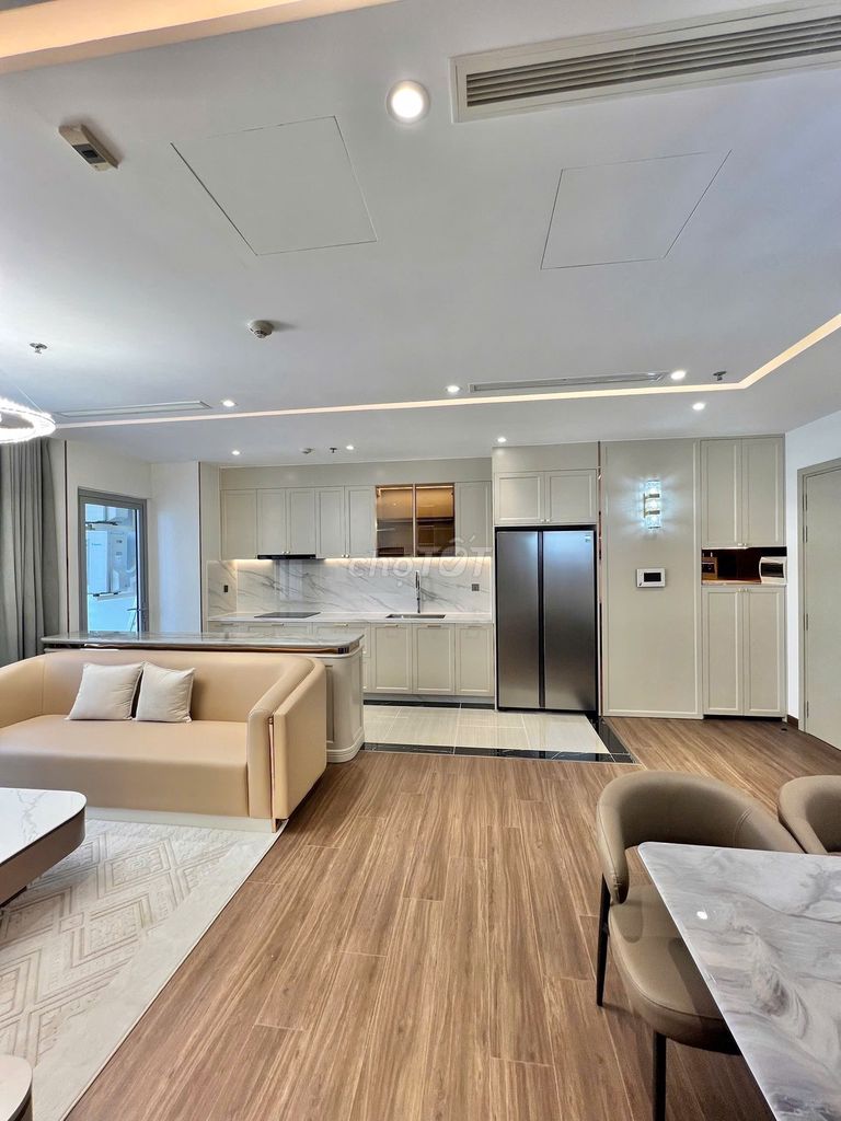 Vinhomes Central Park rented apartment 4 bedrooms 165 meters 2