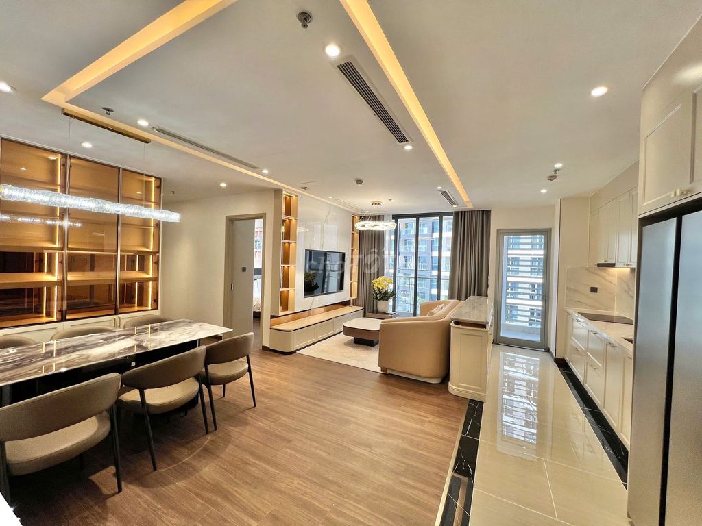 Vinhomes Central Park rented apartment 4 bedrooms 165 meters 2