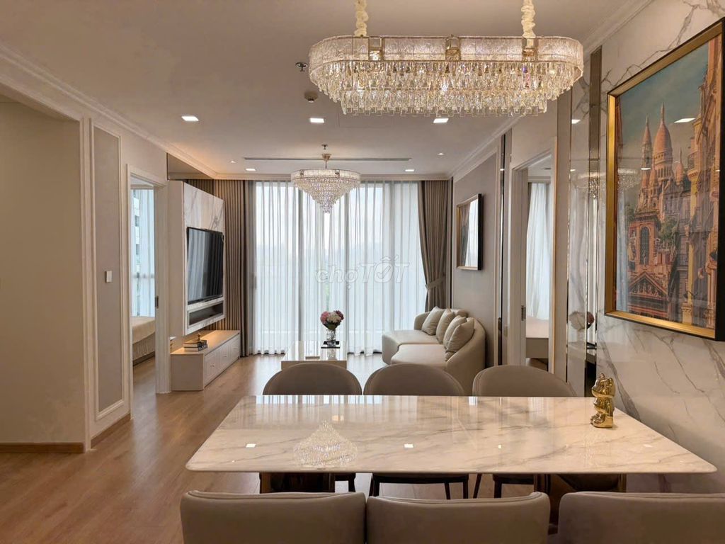Rent a three-size super Vinhomes Central Park interior room.