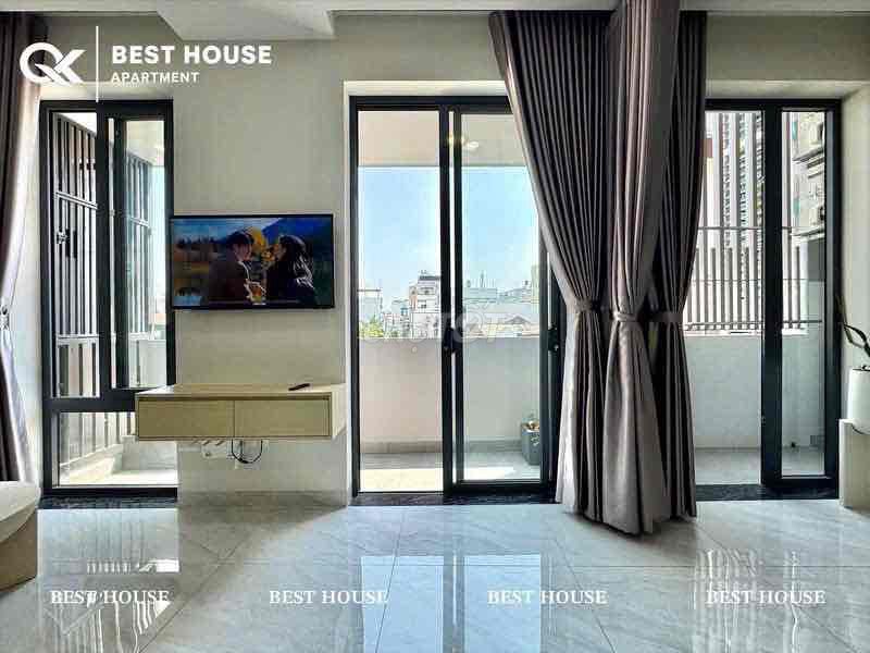 Super Studio Cleansing House of Luxury at AKKM Mall.
