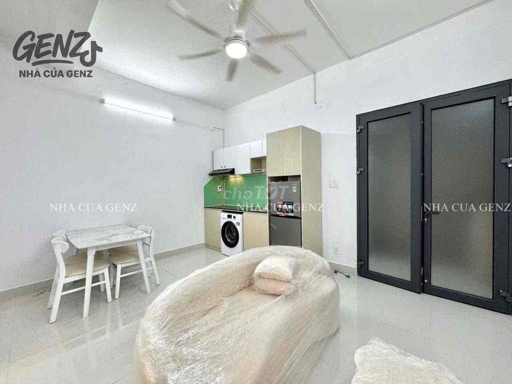 Open two bedrooms. One room. 80 M2 Ngay Công Viên Hoàng Văn Thụ airport.