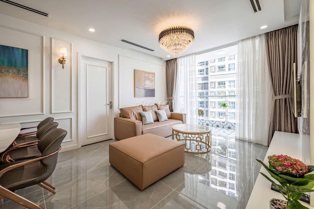 The Landmark 81 rents a super nice two-room apartment.