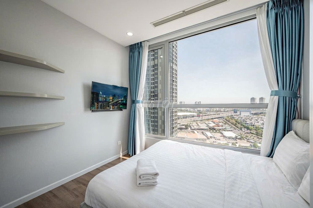 Rent the 4th floor apartment The Landmark 81.