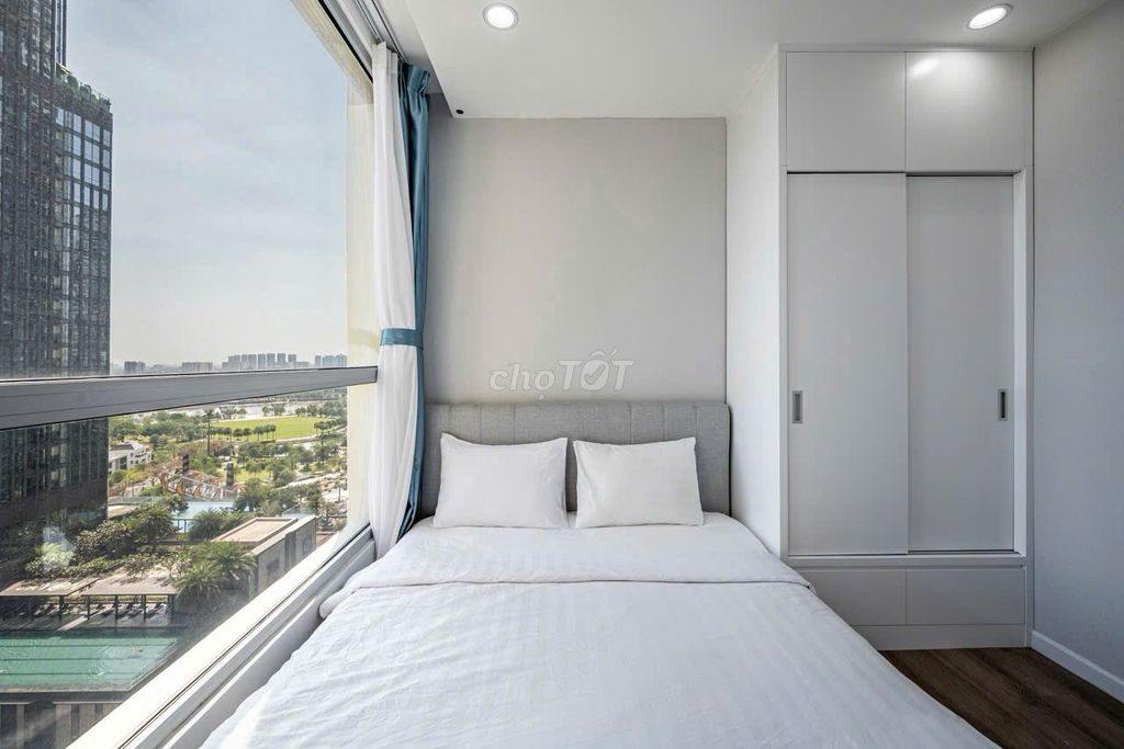 Rent the 4th floor apartment The Landmark 81.