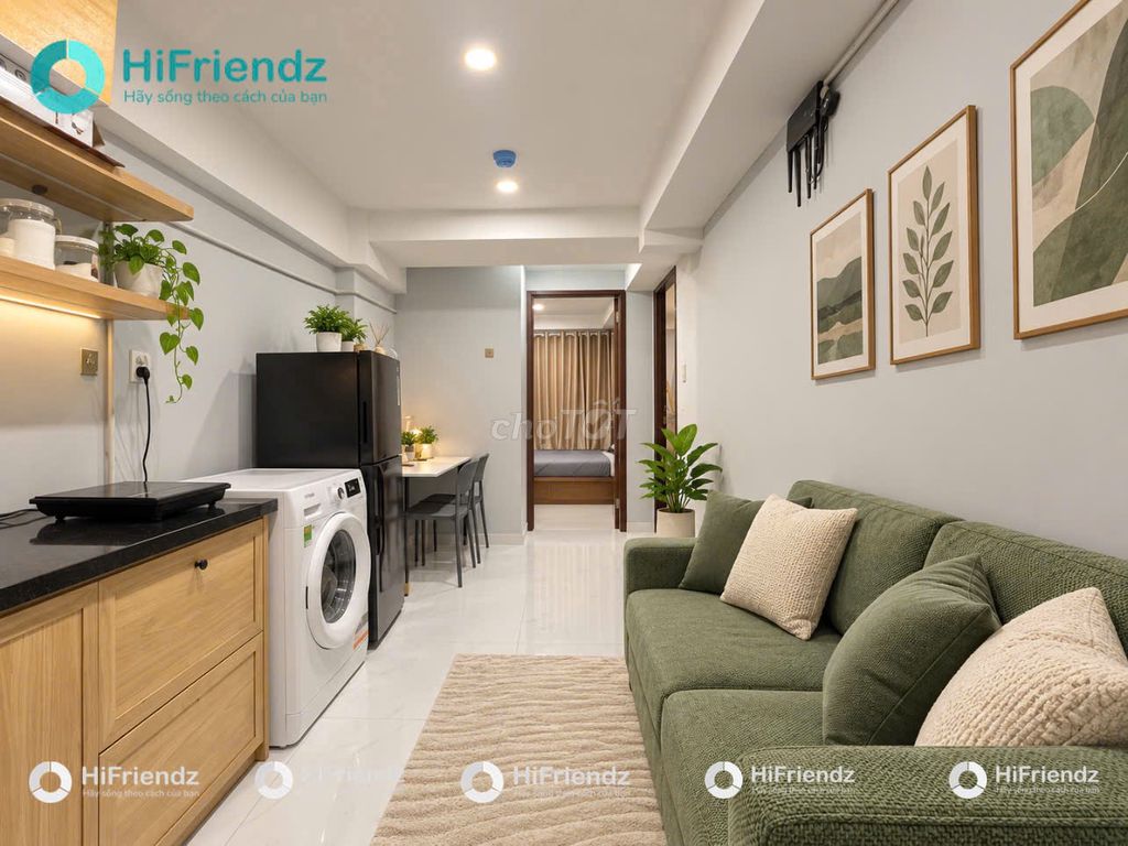 Two bedrooms, 65 M2 elevators, and a nice private washing machine.