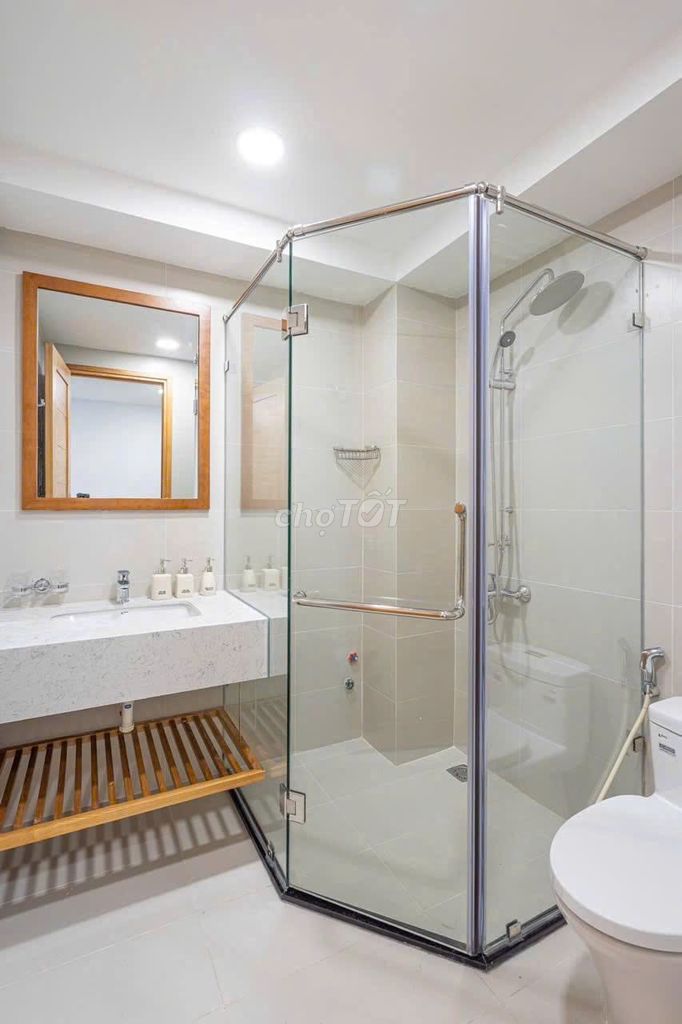 C/c Golden Mansion- Phổ Quang square root 43 m2, ntc, at 12 million a month