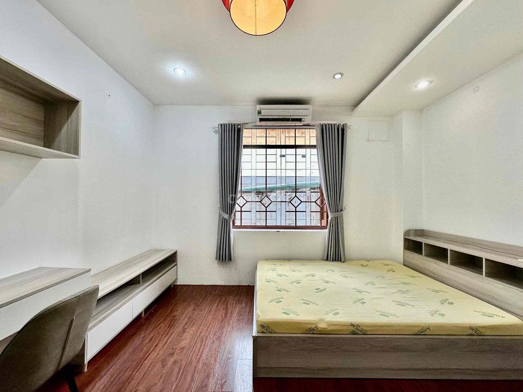Rent a full-in-the-art kitchen studio at Sư Vạn Hạnh cheap.