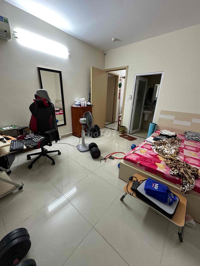 The Oriental apartment, three bedrooms, three toilets.