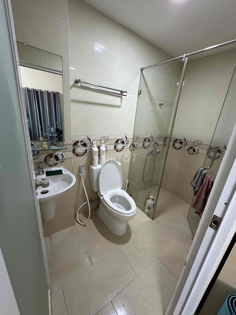 The Oriental apartment, three bedrooms, three toilets.