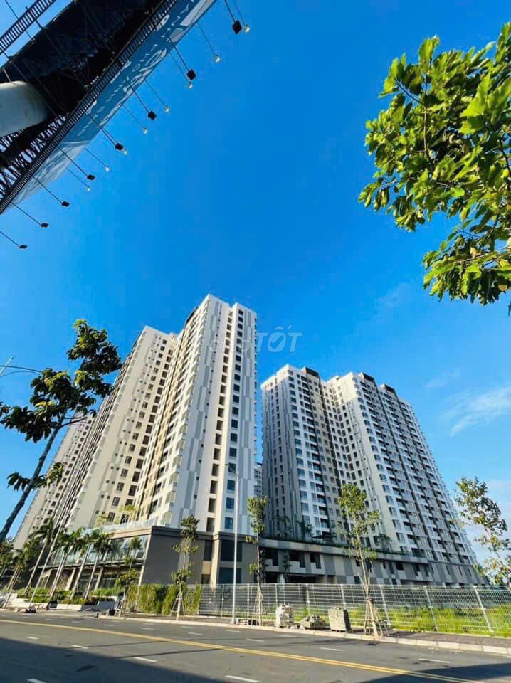 Rent Akari City-- 2 bedrooms, 1 bathroom, 8 million a month.