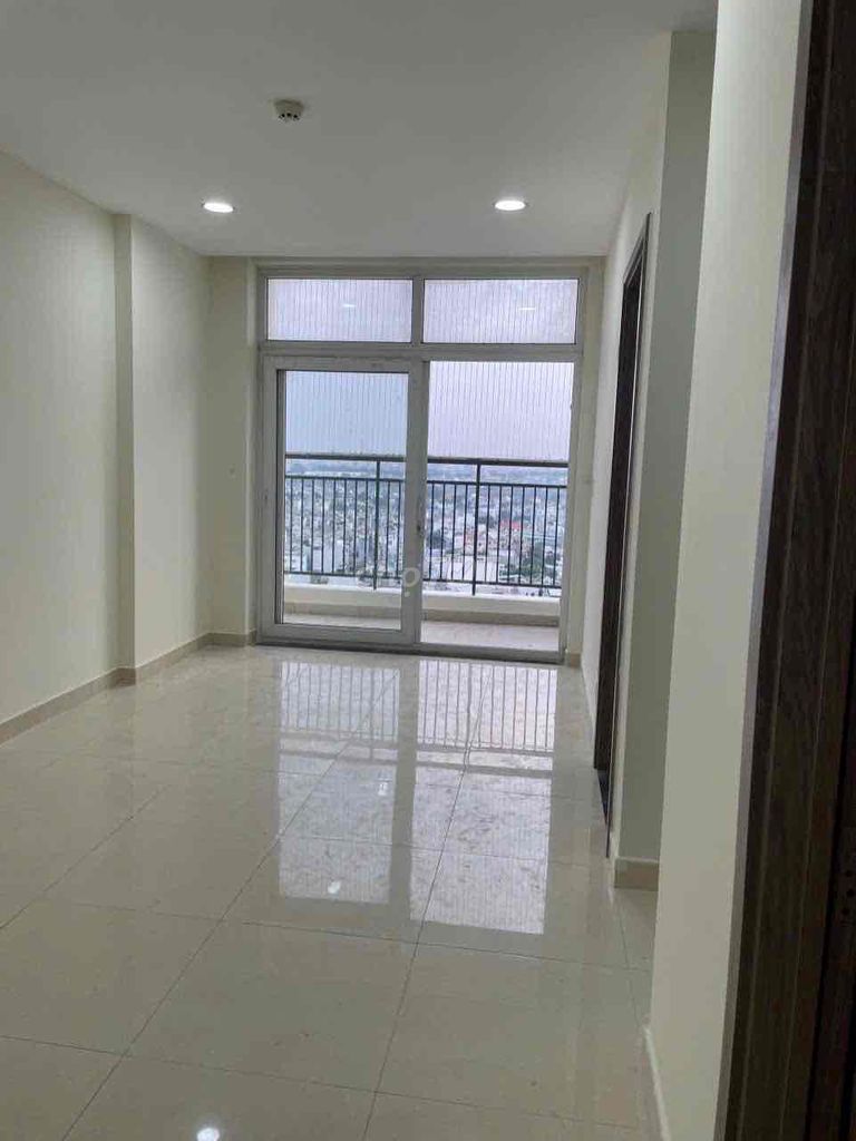 Rented in a hurry to the apartment of Thepocalypseland District 12 cheapview cvien is rarely lasting