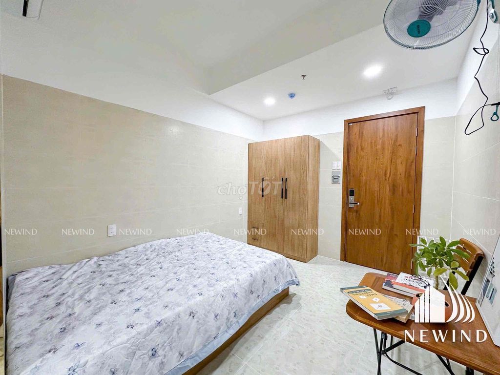 The studio apartment is full interior - close to the decade, new kcx is the 7th district.