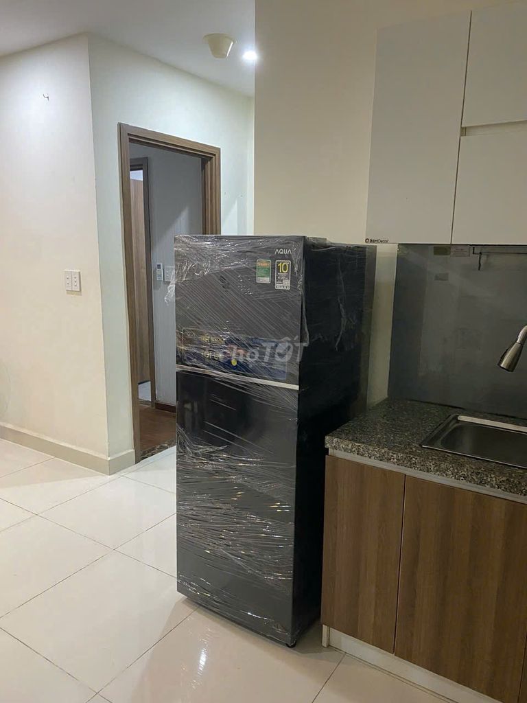 Rent the apartment for two bedrooms, two full-house toilets, 11 and a half million in Parora plaza.