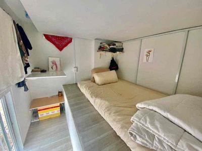 One man's room is near Tan Sonjian Airport, 1,000 air-sponsored air support.
