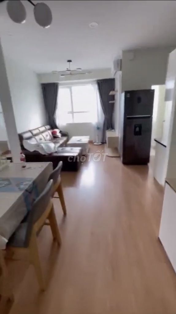 Topaz Elite apartment - 2 bedroom 2 bathrooms with 13 million clothes - 11/11 in it.