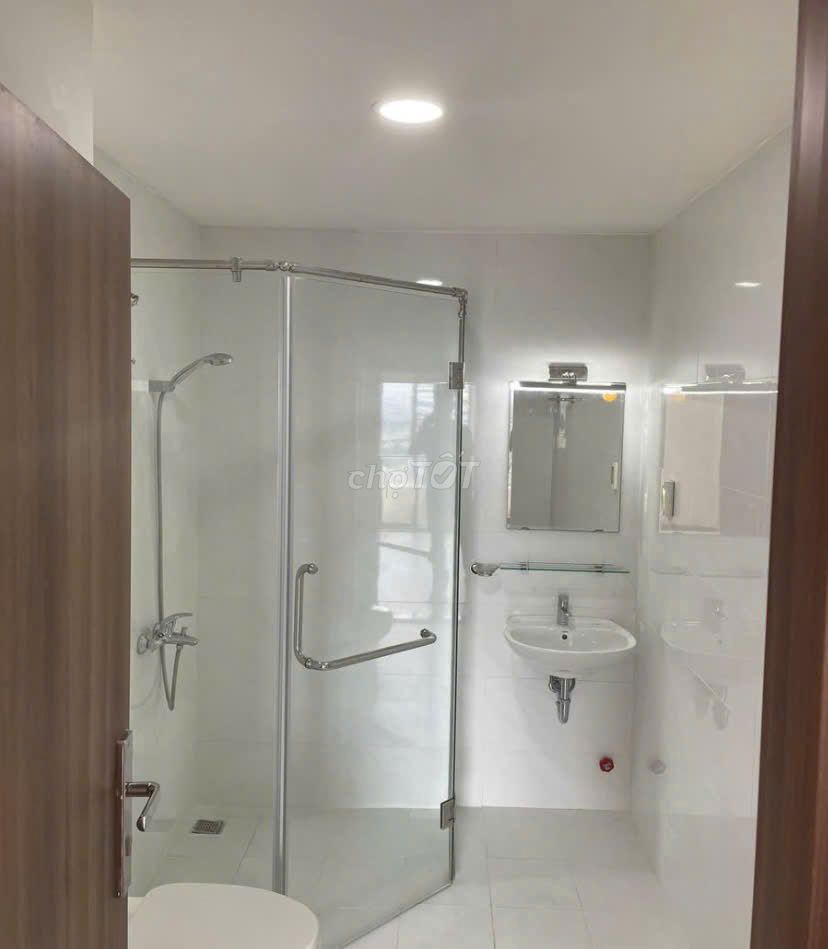 apartment 3 Bedroom 2 toilet 13.5 million, to District 1 5 minutes.