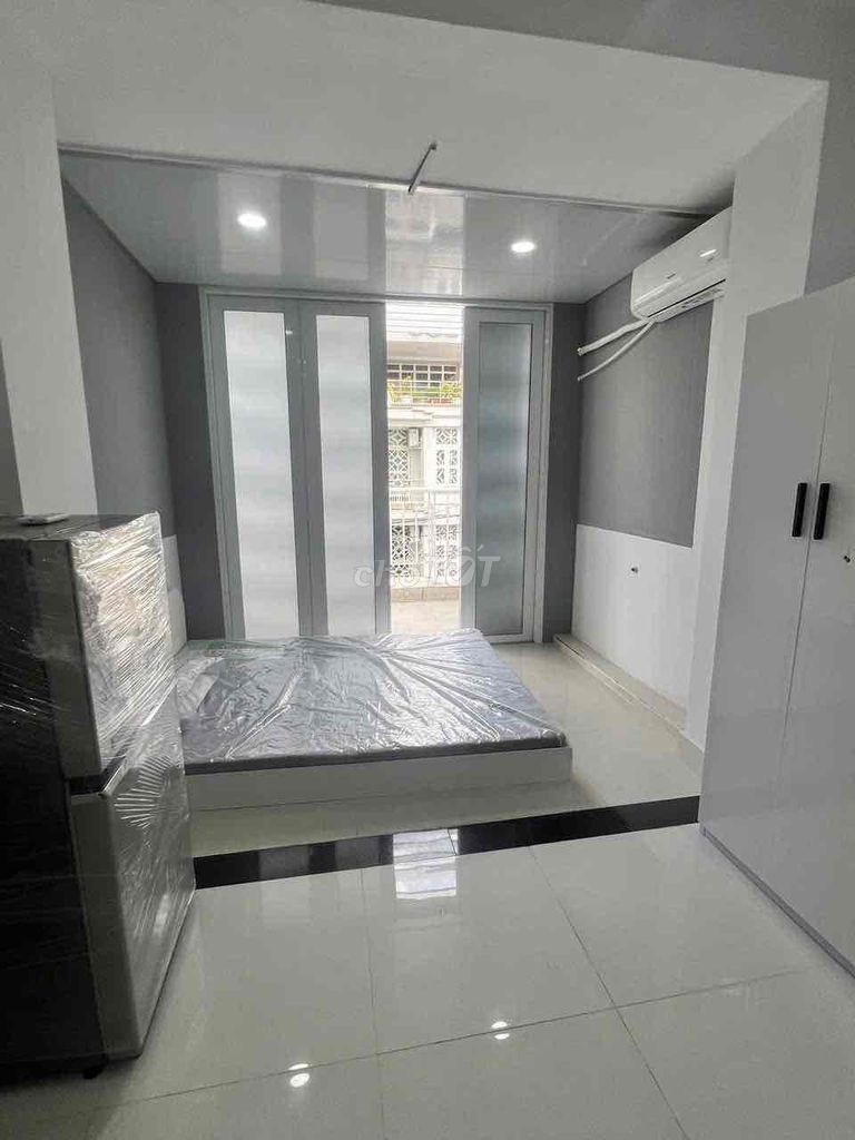 The studio apartment has just completed a full block of 3 Tháng 2 sugar balconies