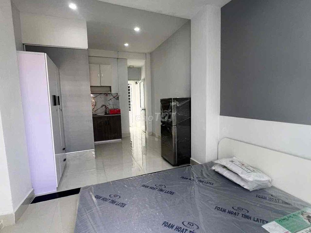 The studio apartment has just completed a full block of 3 Tháng 2 sugar balconies