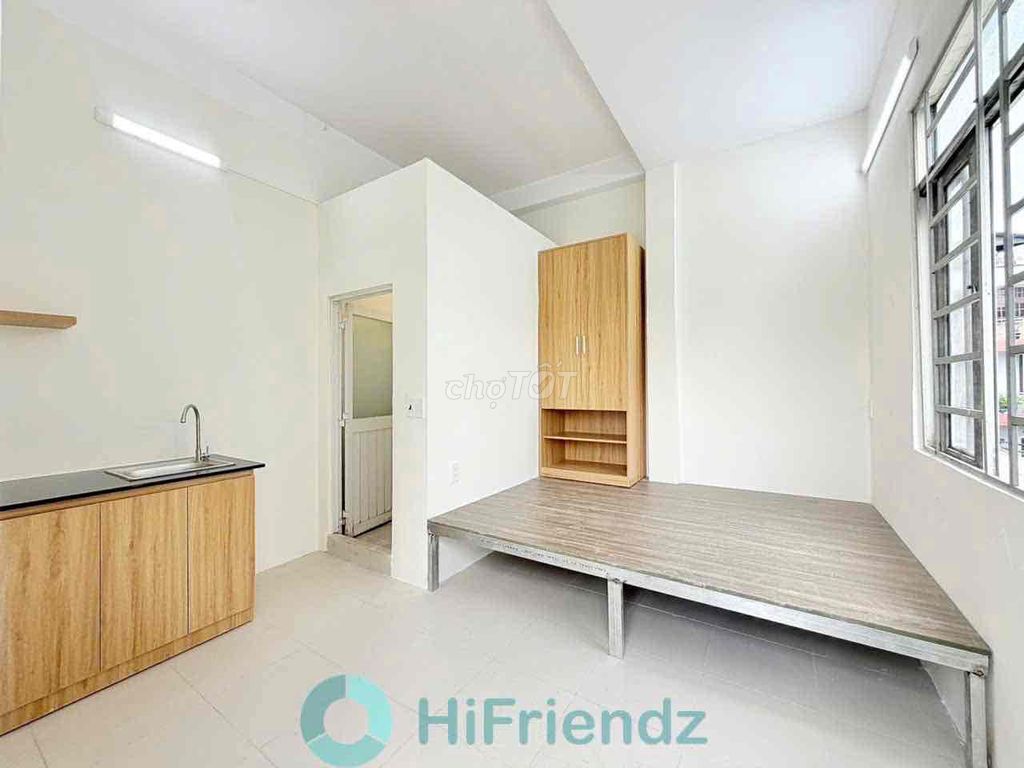 available room stuido window bandol - full comfort - near University huit