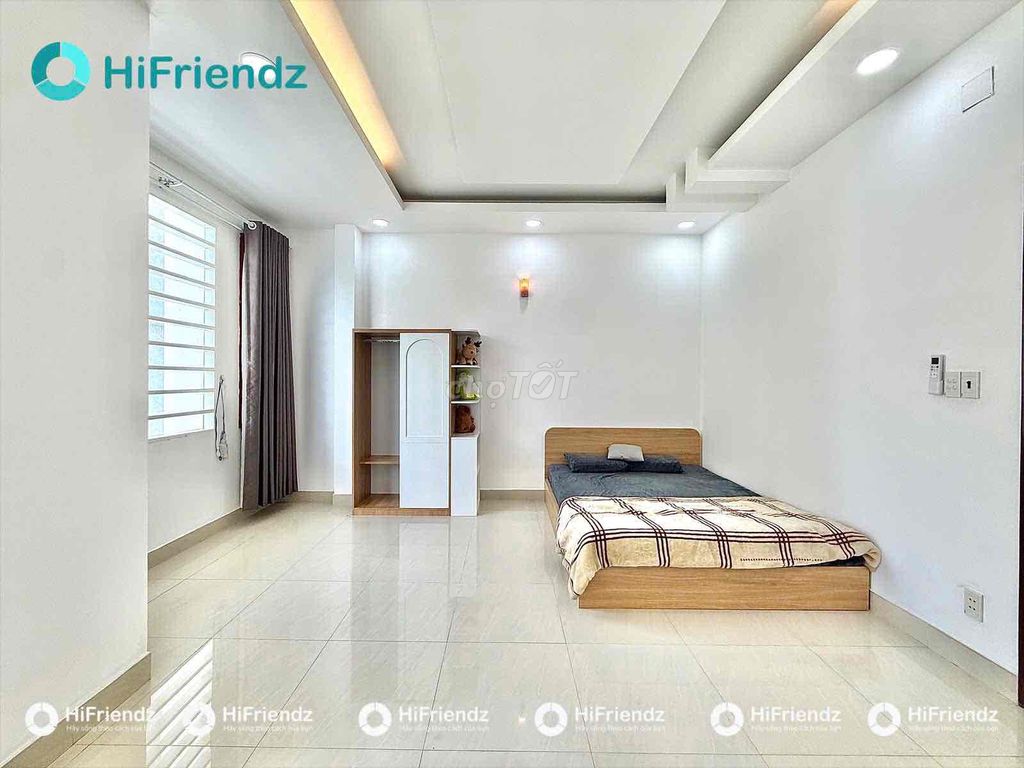 Rent a 40-foot-wide balcony bedroom in Âu Cơ.