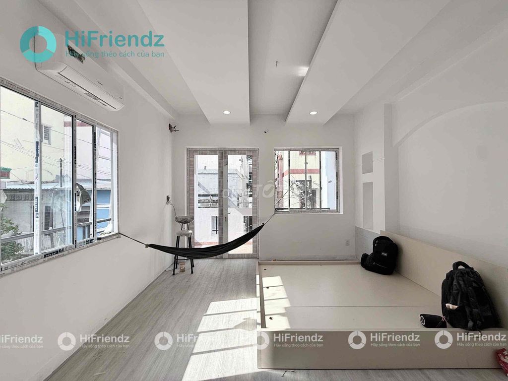 Rent Phan Xích Long-1 bedroom- new balcony-building interiors.