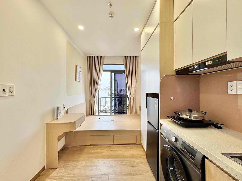 Rent a balcony suite full of Phạm Văn Bạch Gò Vấp interiors