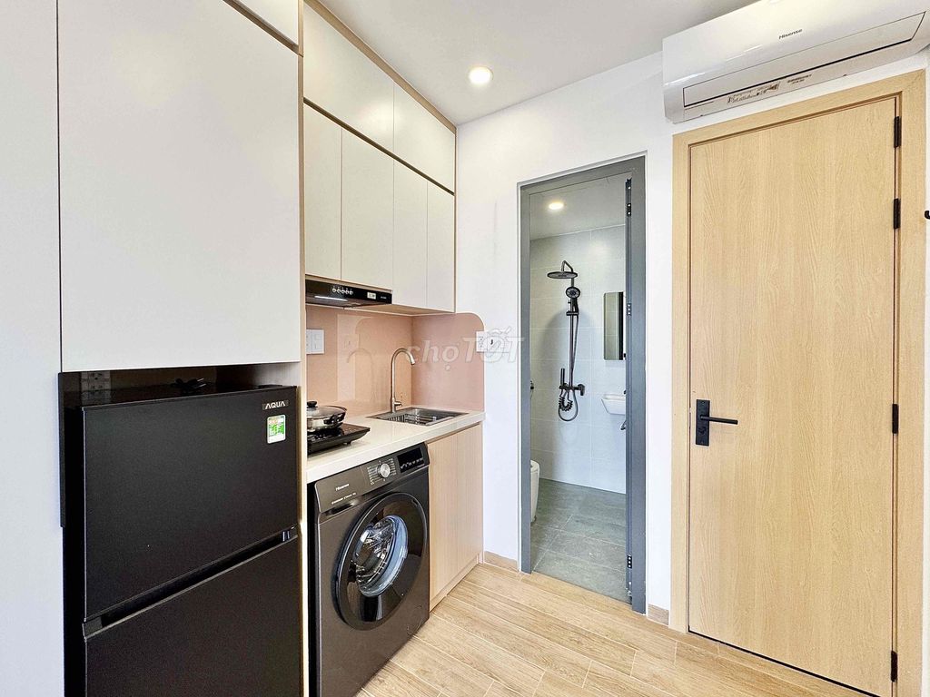 Rent a balcony suite full of Phạm Văn Bạch Gò Vấp interiors