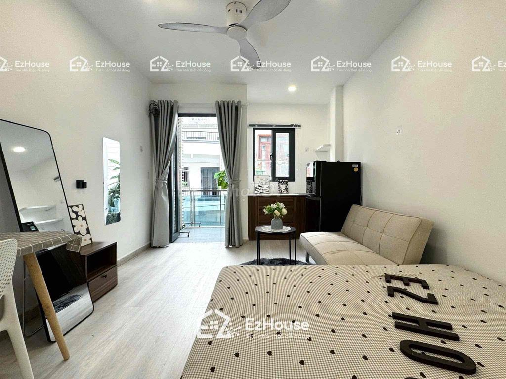 Rent a big, full house near ArteMart University.