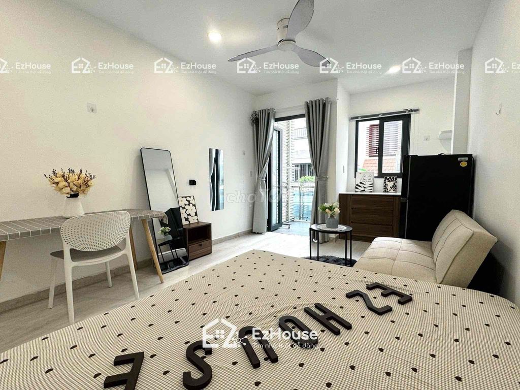 Rent a big, full house near ArteMart University.