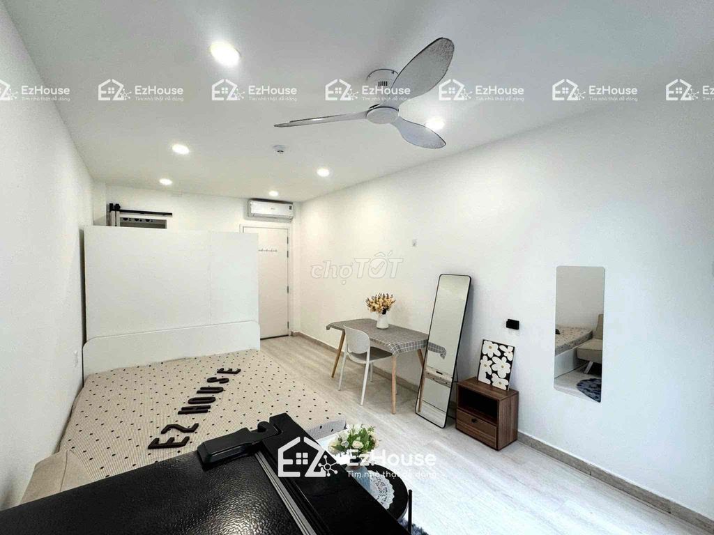 Rent a big, full house near ArteMart University.
