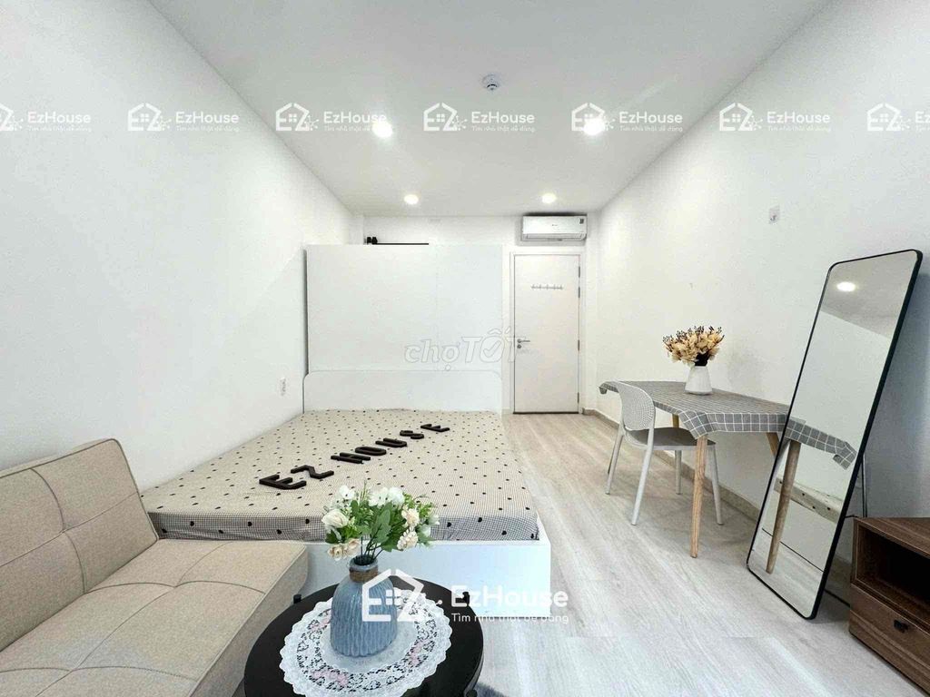 Rent a big, full house near ArteMart University.