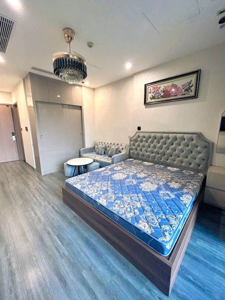 Rent a Ruby full-set studio 6,000,000-XXY