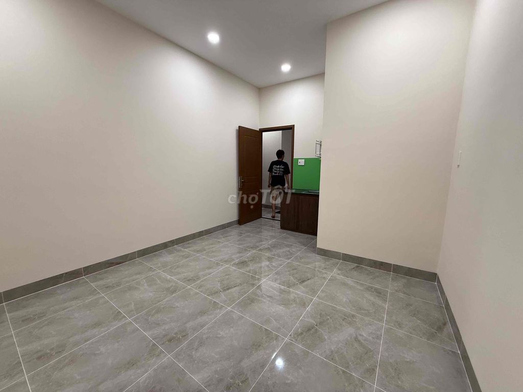 Private balcony studio - full comfort - cheap zá