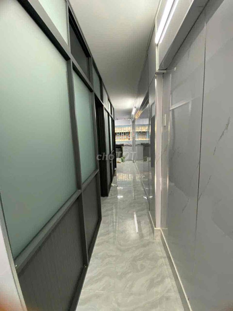 To rent the Royal Wu House 1025 Gardens