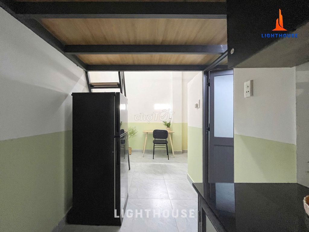 - Close to the five dog cages.