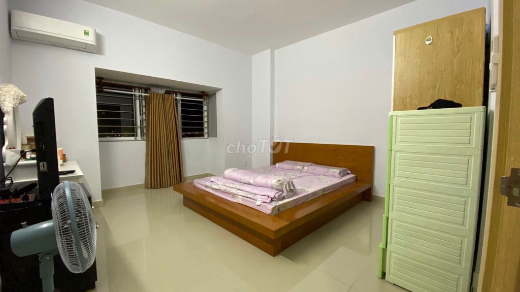 Rent the Oriental apartment, Âu Cơ, 105 meters2, 3 bedrooms, 3 toilets, 14 million a month.
