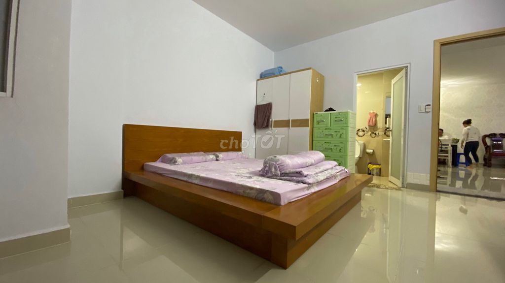 Rent the Oriental apartment, Âu Cơ, 105 meters2, 3 bedrooms, 3 toilets, 14 million a month.