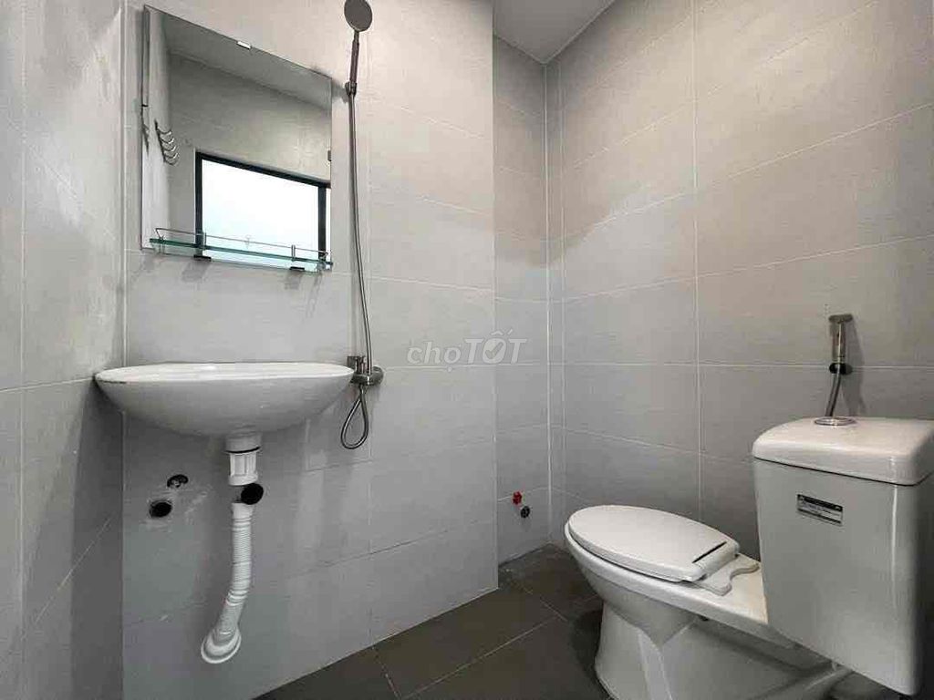 service apartment is located in cmt8 — near the Viettel building