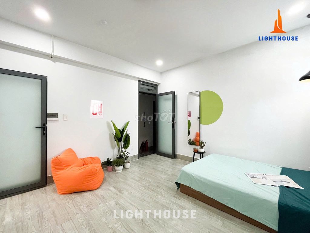 A nice, comfortable kitchen room near lotte Nguyễn Văn Lượng.