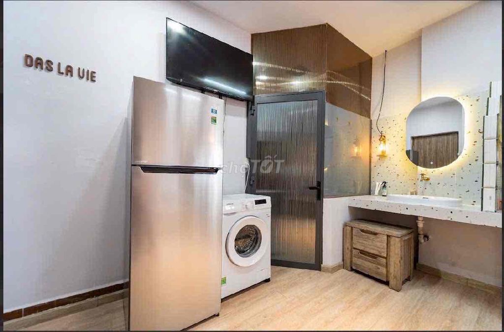 High-class apartment, high-end paint. - Golden location in the center of District 3.