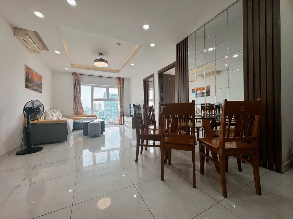 It's the owner who rents the silver and silver from the 10th-- the three full interior bedrooms.
