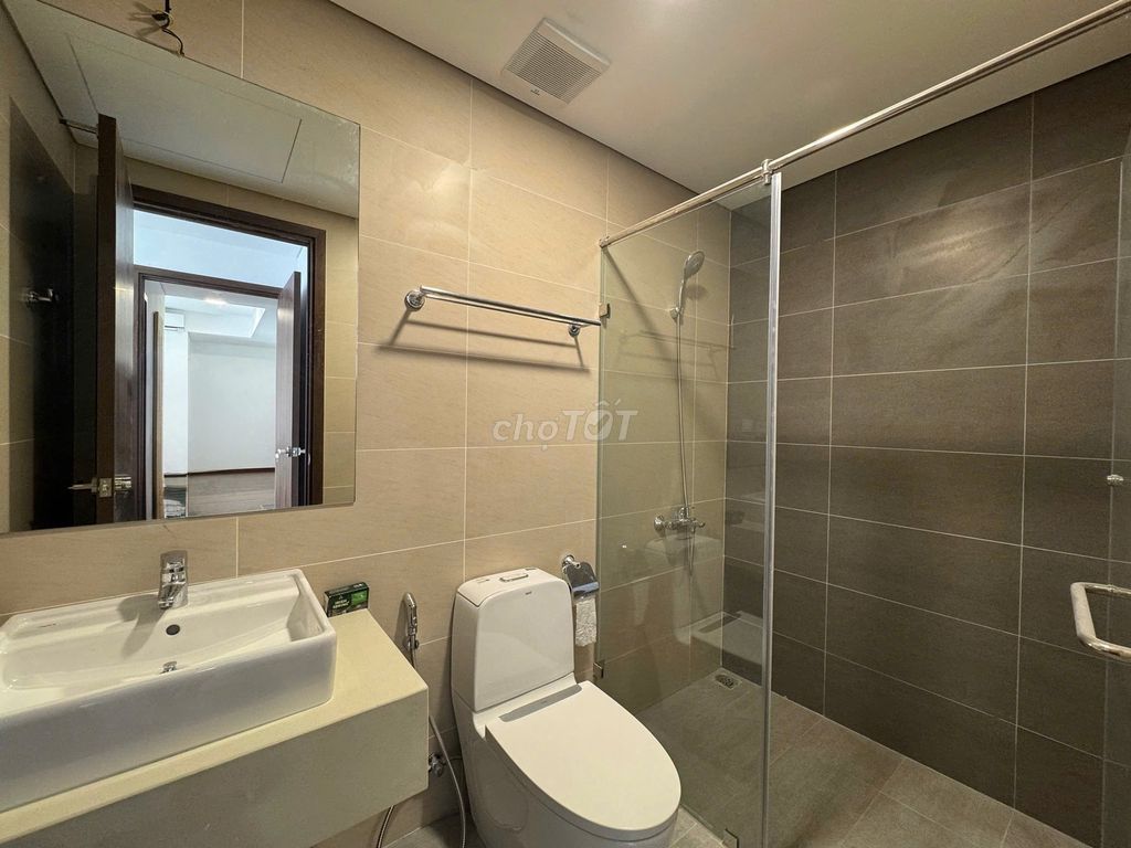 Rent two bedrooms, two full-in-house toilets, 12 million a month at mp78 Mizuki Park.