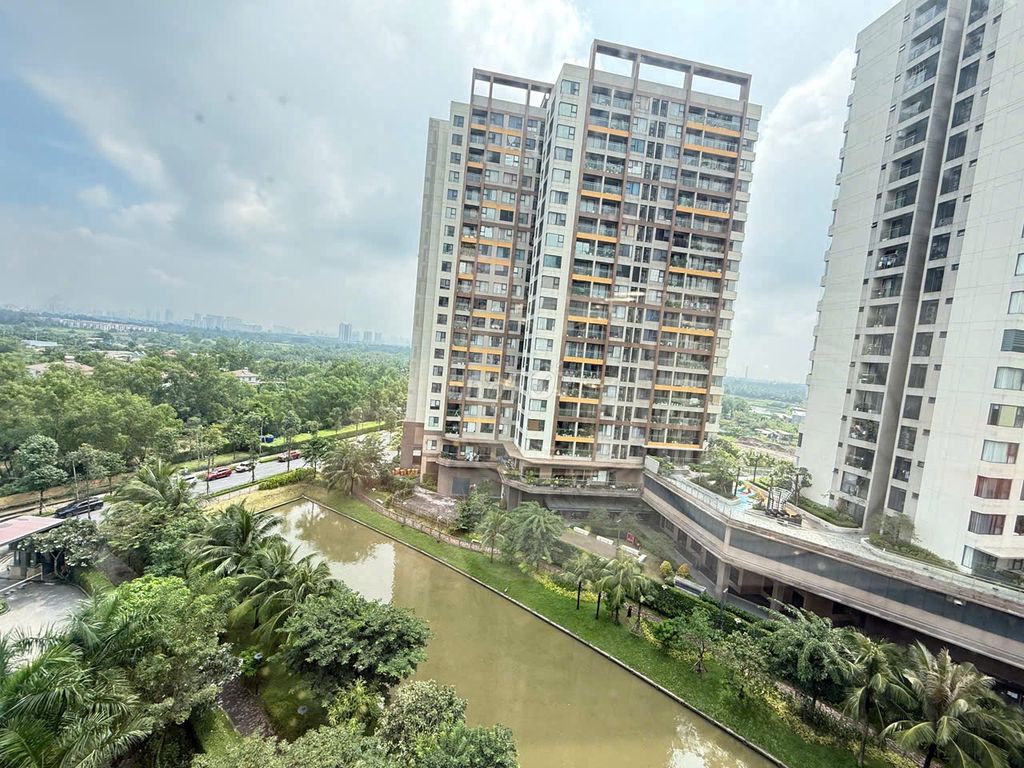 Rent three bedrooms, two full-in-house toilets for 16 million Mp12 Mizuki Park.