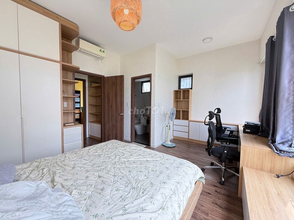 Rent three bedrooms, two full-in-house toilets for 16 million Mp12 Mizuki Park.