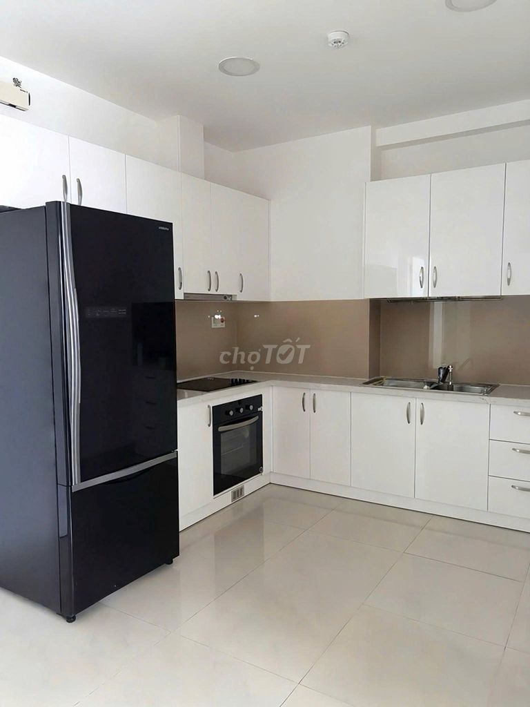 Rent Central Plaza - 73 meters, 2 bedrooms, 2 toilets, full interiors cost 14 million a month.