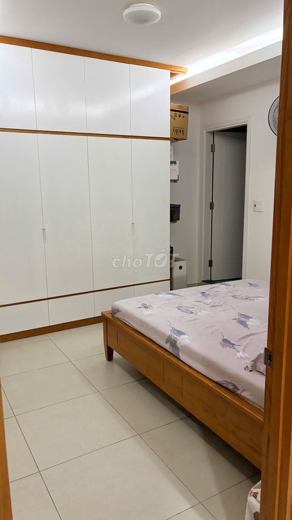 Need to rent apartment H2, two bedrooms, nice house, Full interior, now
