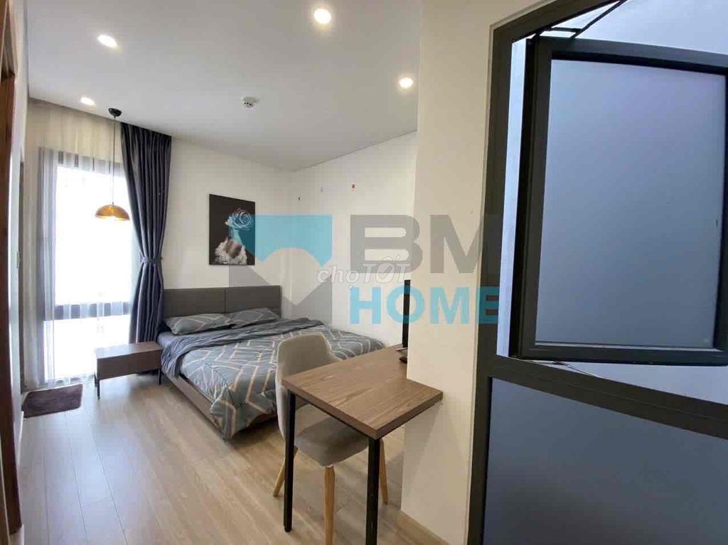 Rent an apartment full Nguyễn Trãi interior, District 1.